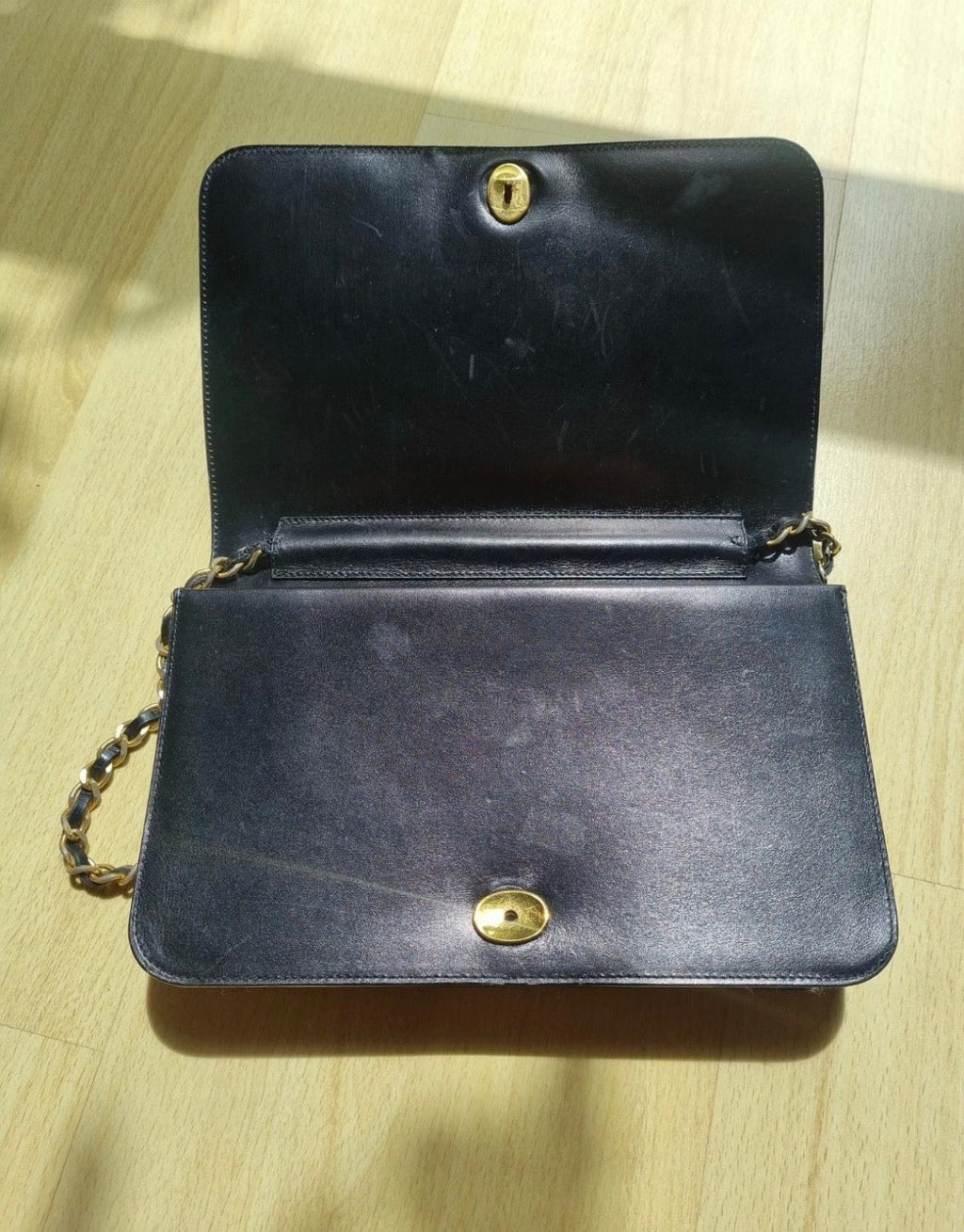 Sac Chanel vintage cuir noir